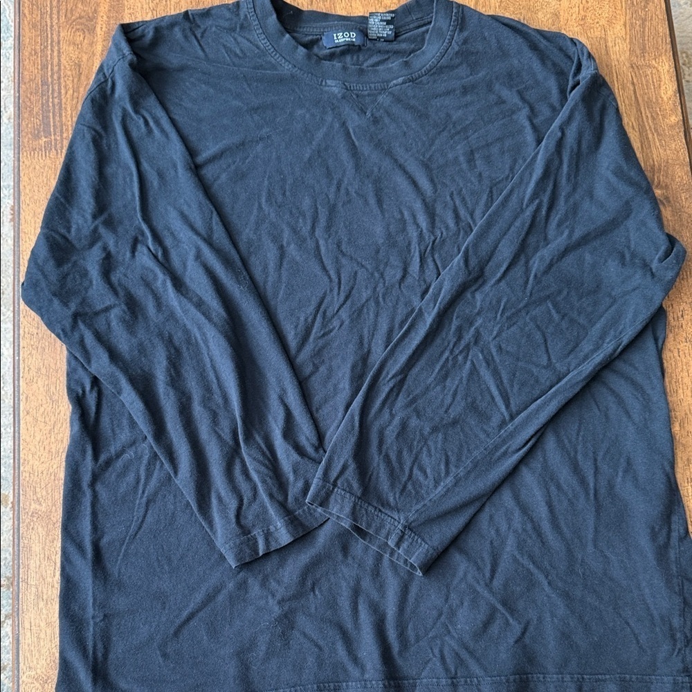 Izod Men's Black Long Sleeve Tee